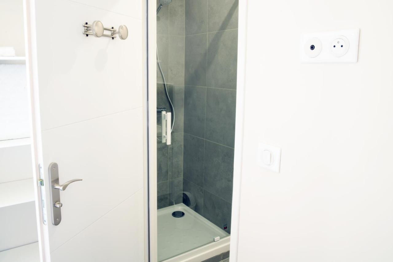 T2 - 28M2 Avec Cour Et Stationnement, Wifi Et Linge Fournis Apartment Angoulême Exterior foto